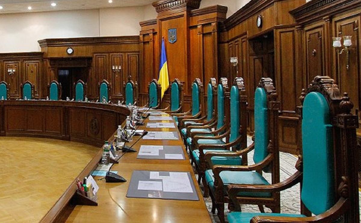 Судья КСУ Василий Лемак выступил против решения суда Судья КСУ Василий Лемак выступил против решения суда