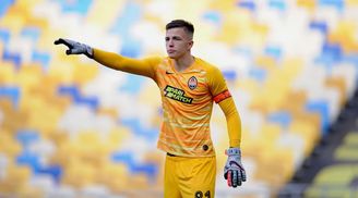 "Челси " и" Арсенал "заинтересовались 19-летним голкипером "Шахтера" Трубиным: цена игрока