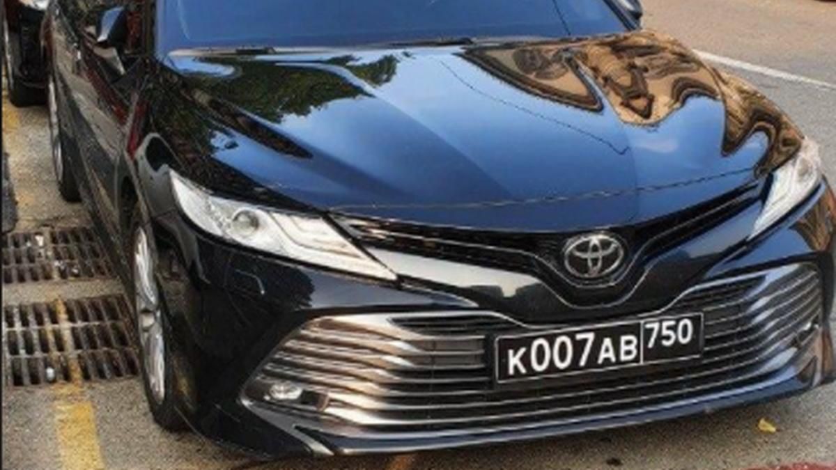 В Киеве заметили авто, которое может принадлежать российским военным В Киеве заметили авто, которое может принадлежать российским военным