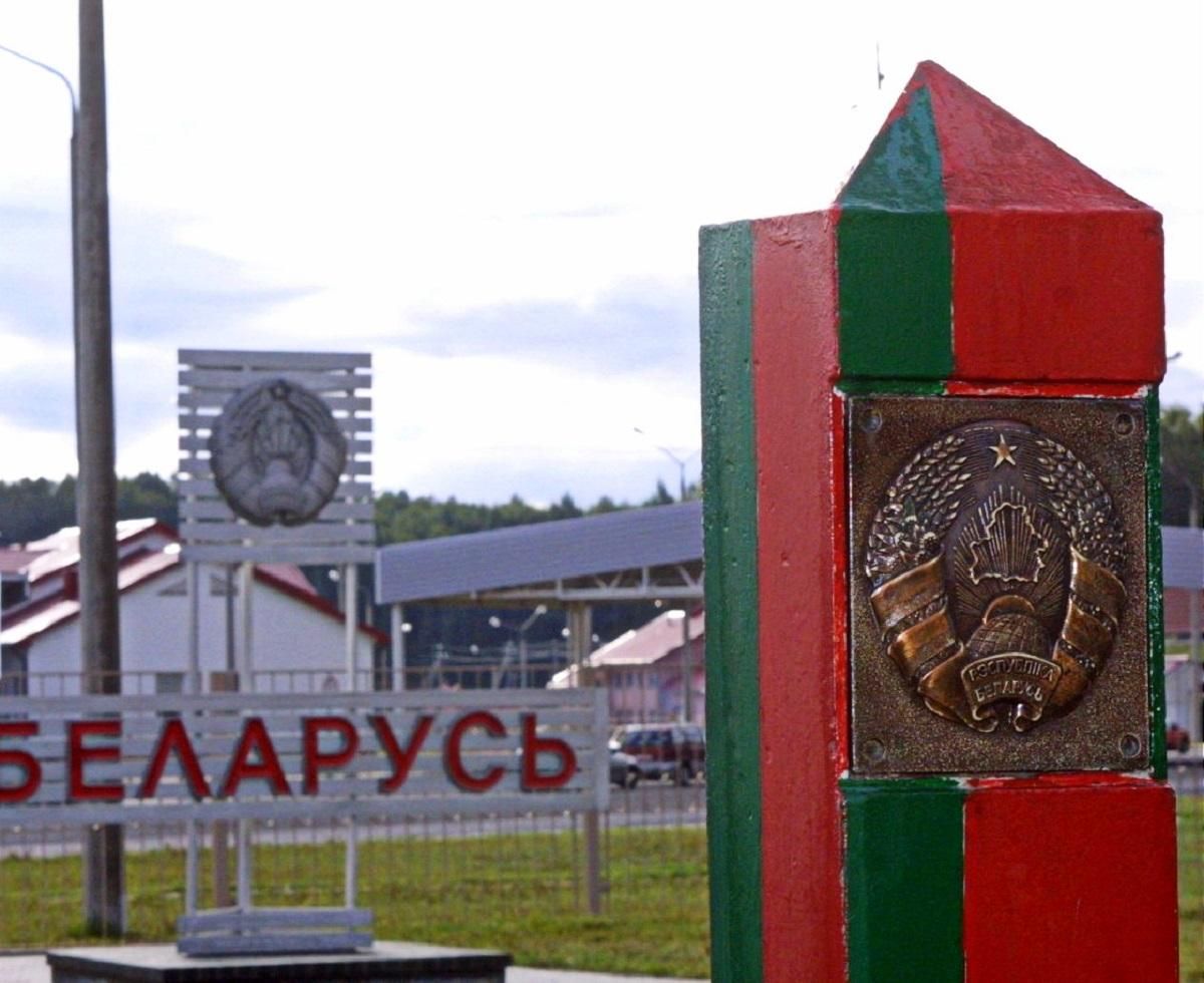 Беларусь закрывает границу для иностранцев с 1 ноября