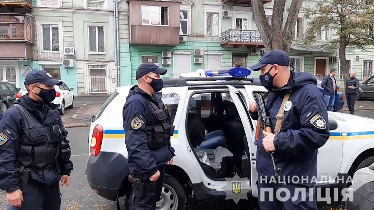 В Одессе мужчина жестоко убил Баристу в кафе фото 18+