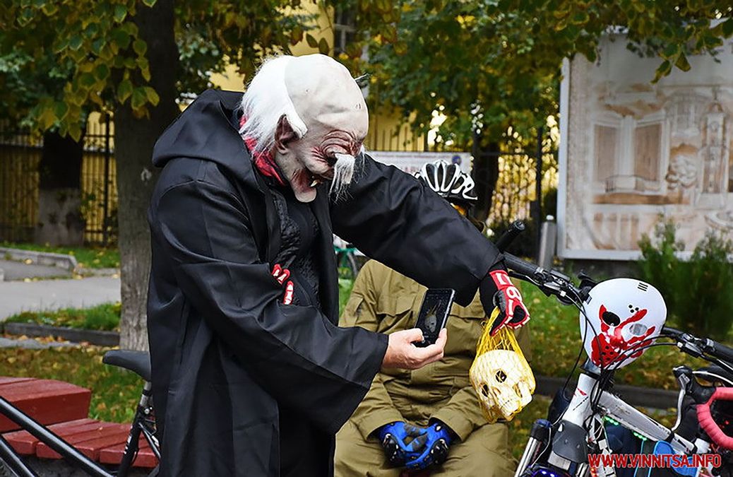 "Самый страшный" велопарад года состоялся в Виннице: впечатляющие фото и видео "Самый страшный" велопарад года состоялся в Виннице: впечатляющие фото и видео