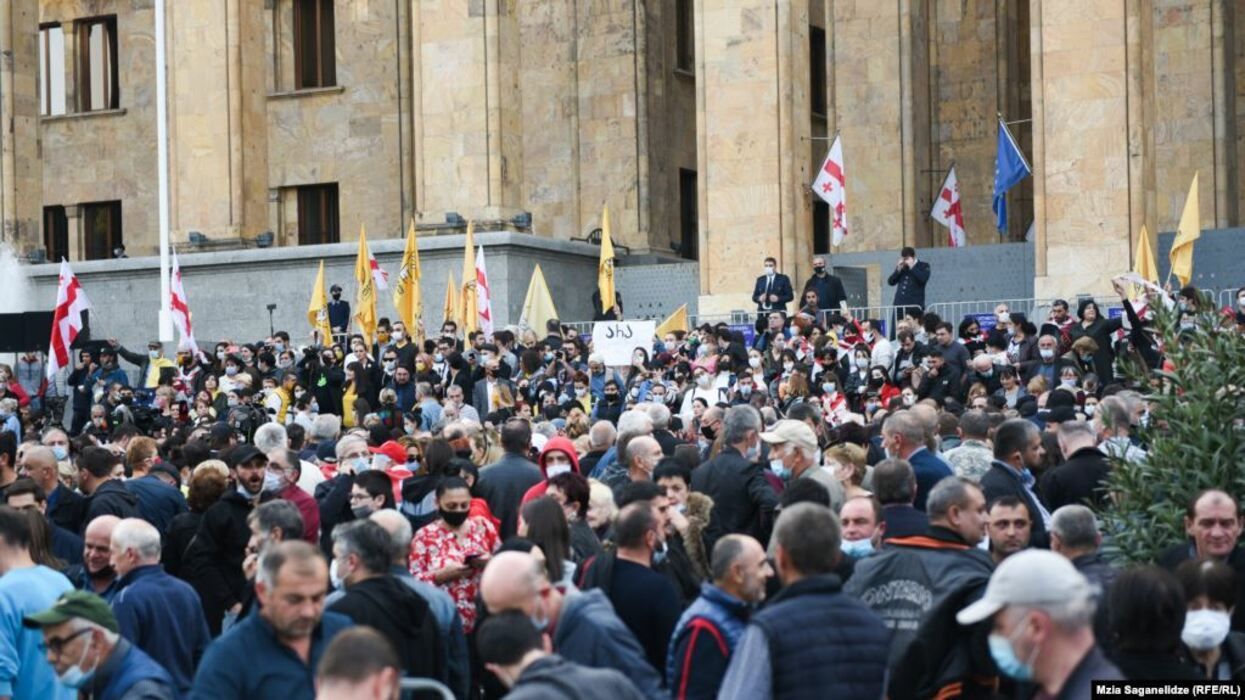 В Грузии начались протесты из-за результатов парламентских выборов