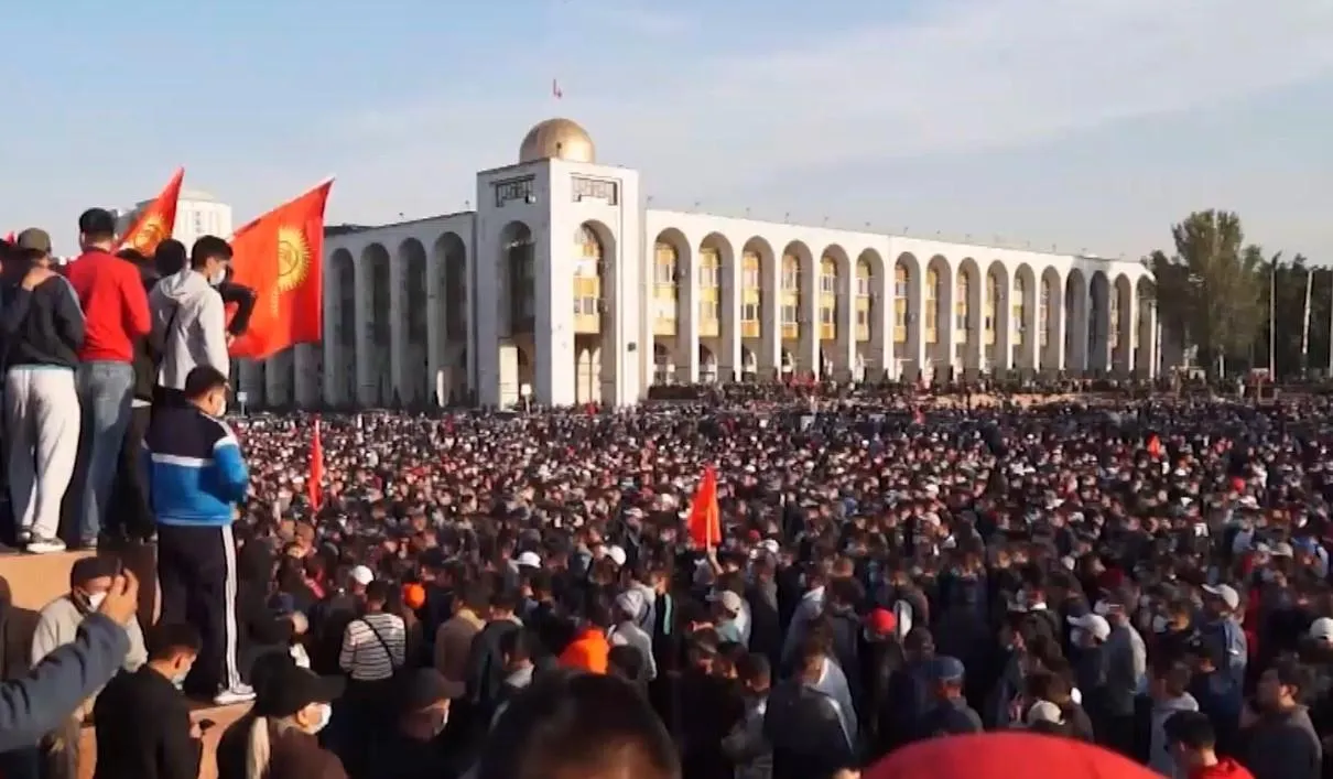 Киргизстан, революція