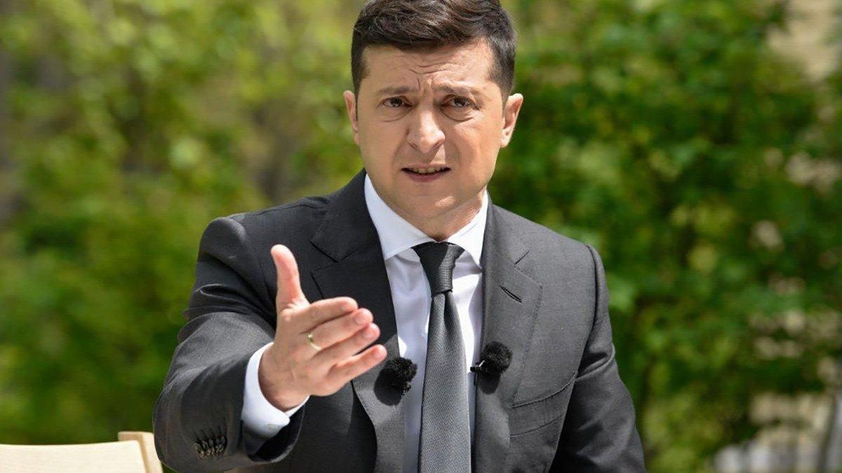 Роботу Конституційного Суду я оцінюю, як ураган, – Зеленський Роботу Конституційного Суду я оцінюю, як ураган, – Зеленський