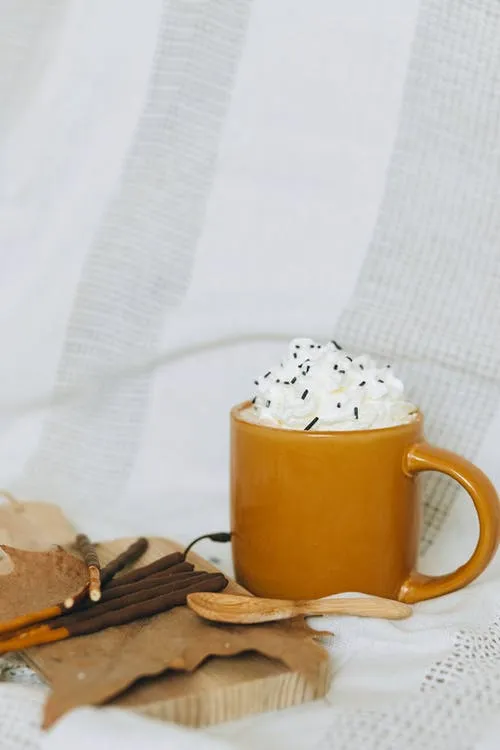 Какао зкорицею та вершками Какао зкорицею та вершками