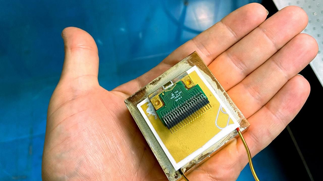 Інженери розробили революційний терагерцовий лазер Інженери розробили революційний терагерцовий лазер