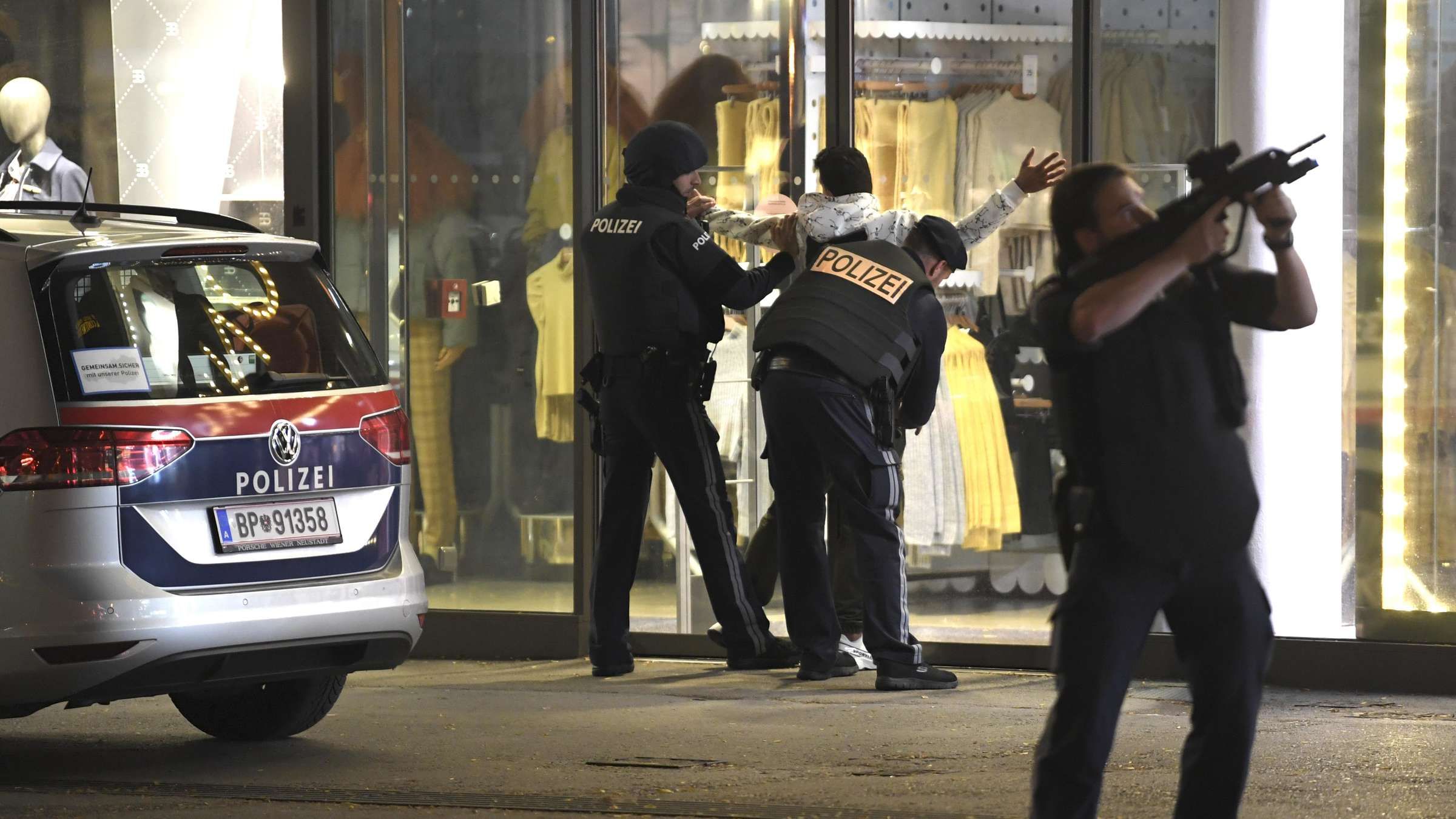 Теракт у Відні: ісламська держава взяла на себе відповідальність Теракт у Відні: ісламська держава взяла на себе відповідальність