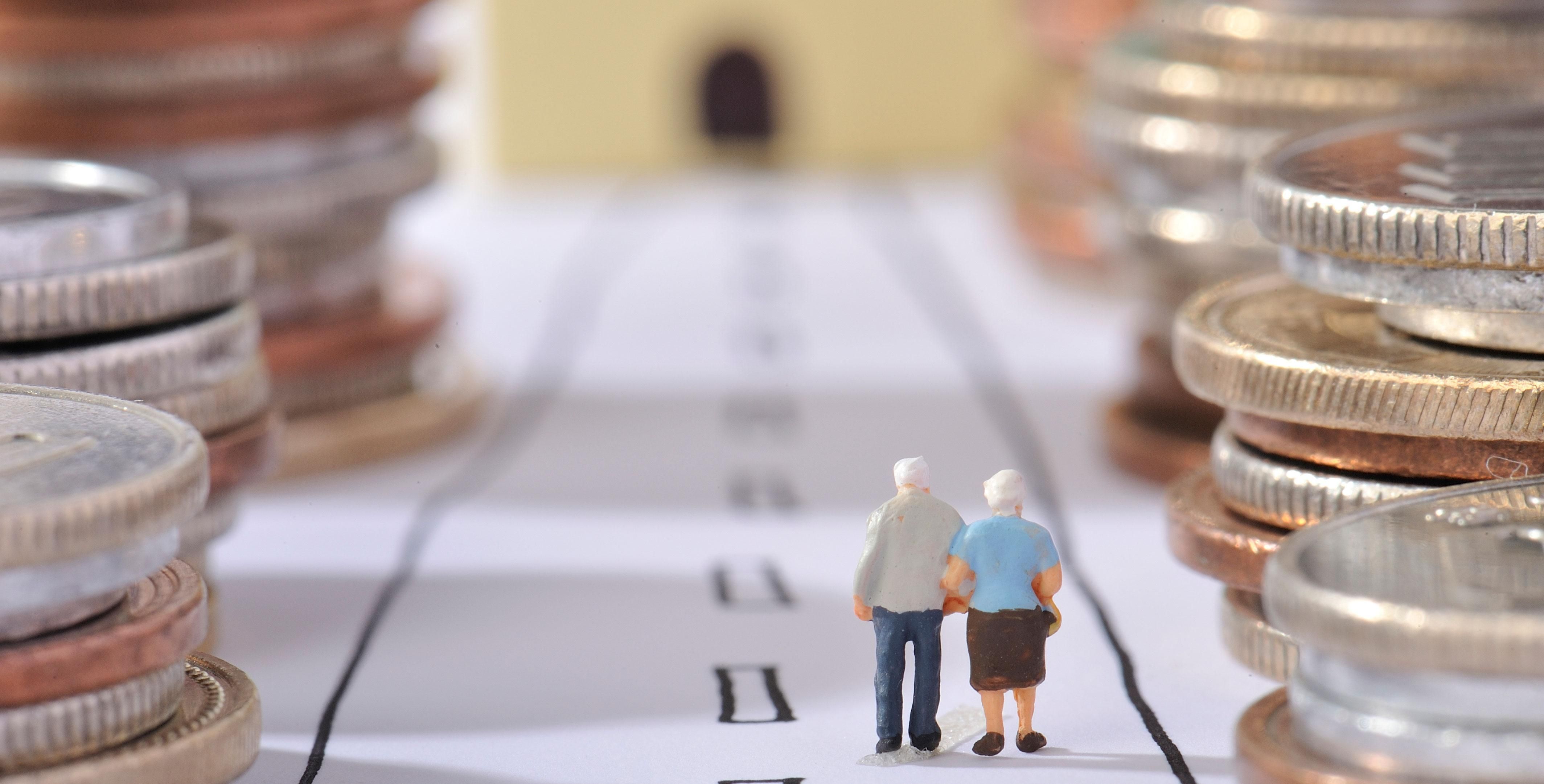 Можно ли рассчитывать на пенсию через 30 лет: ответ экономиста