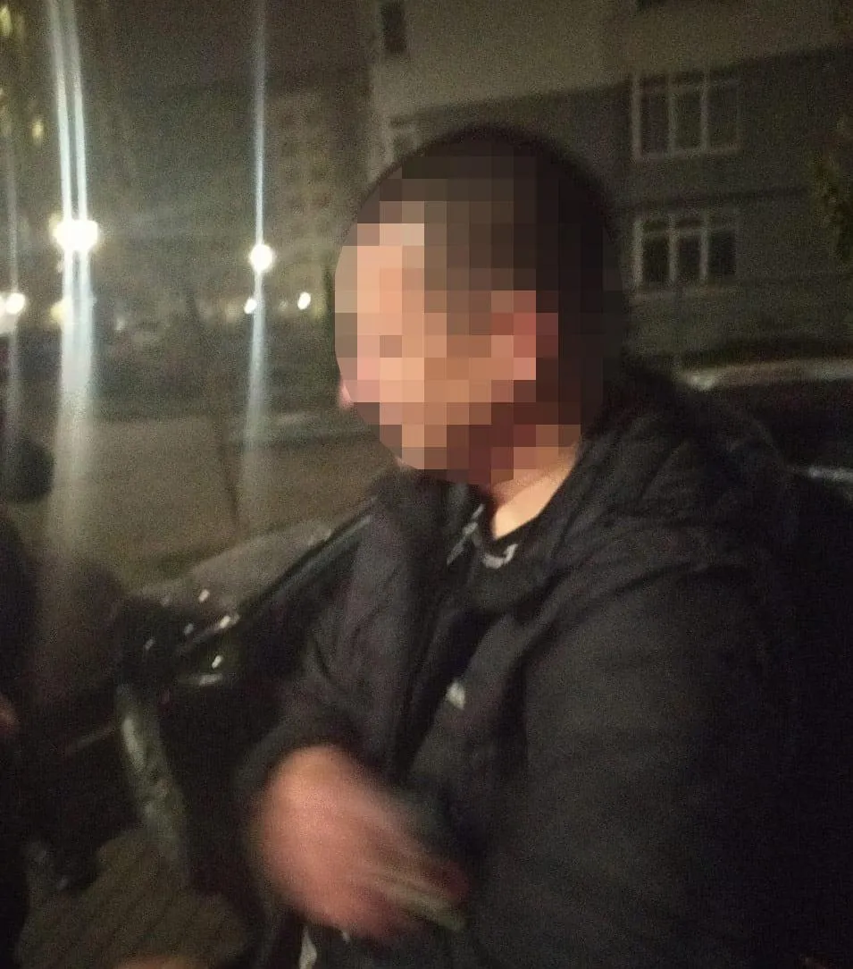 У Львові п’яний чоловік стріляв з пістолета в повітря: фото