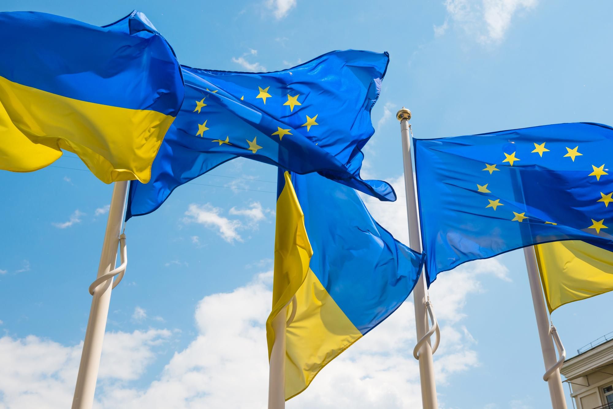 Скільки українців виступають проти скасування безвізу з ЄС