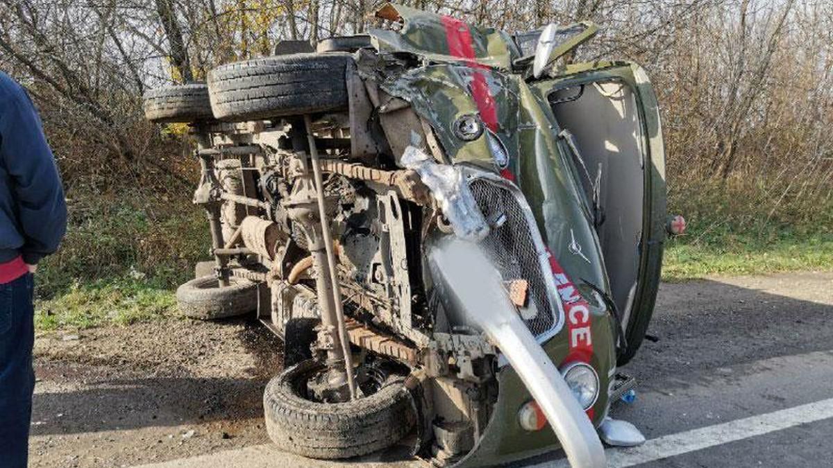 На Рівненщині сталася ДТП за участю 4 машин та швидкої На Рівненщині сталася ДТП за участю 4 машин та швидкої