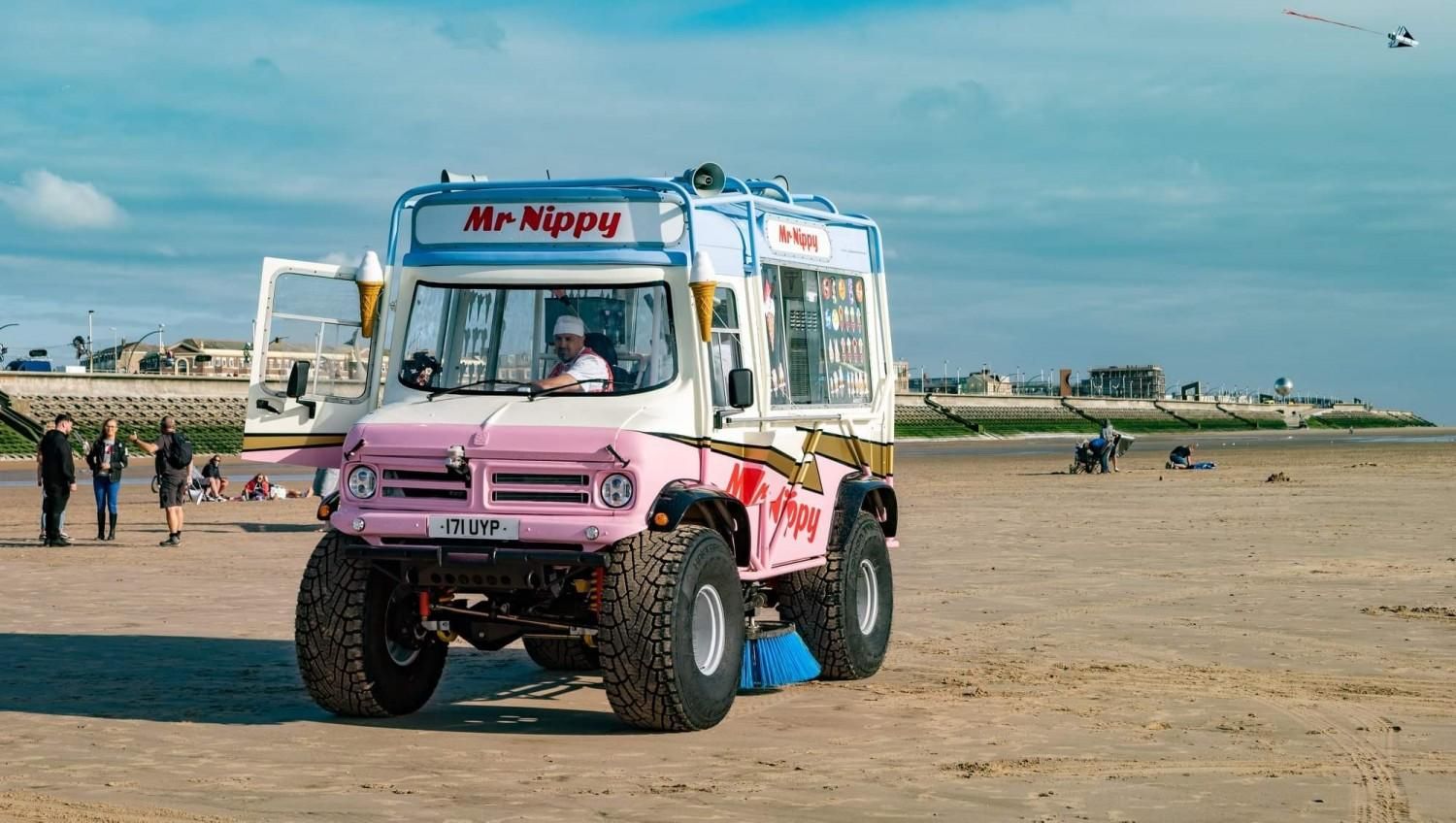 Фургон с мороженым на базе двигателя Tesla установил рекорд скорости Фургон с мороженым на базе двигателя Tesla установил рекорд скорости