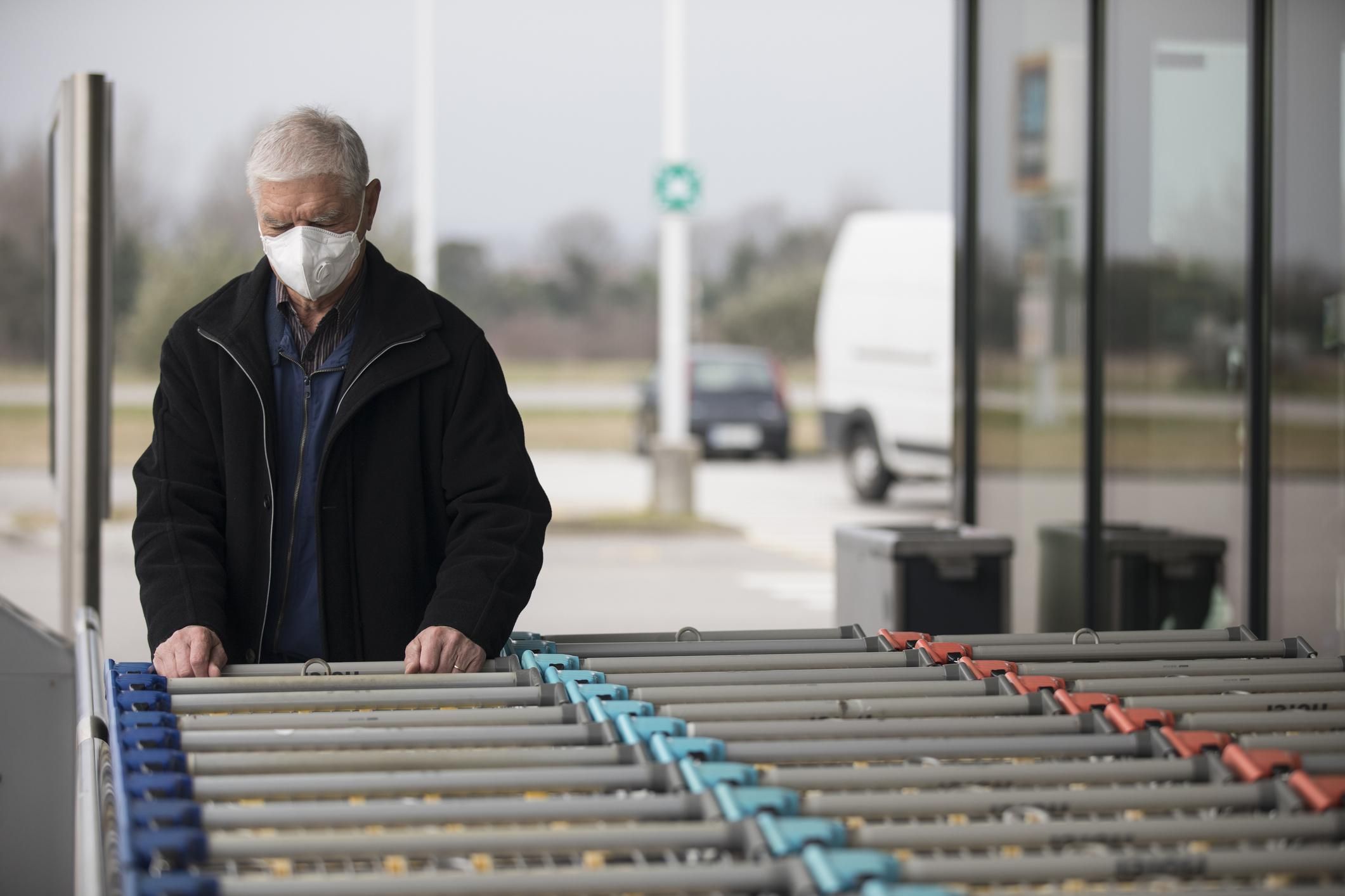 Италия усиливает карантин с 4 ноября из-за COVID-19 Италия усиливает карантин с 4 ноября из-за COVID-19