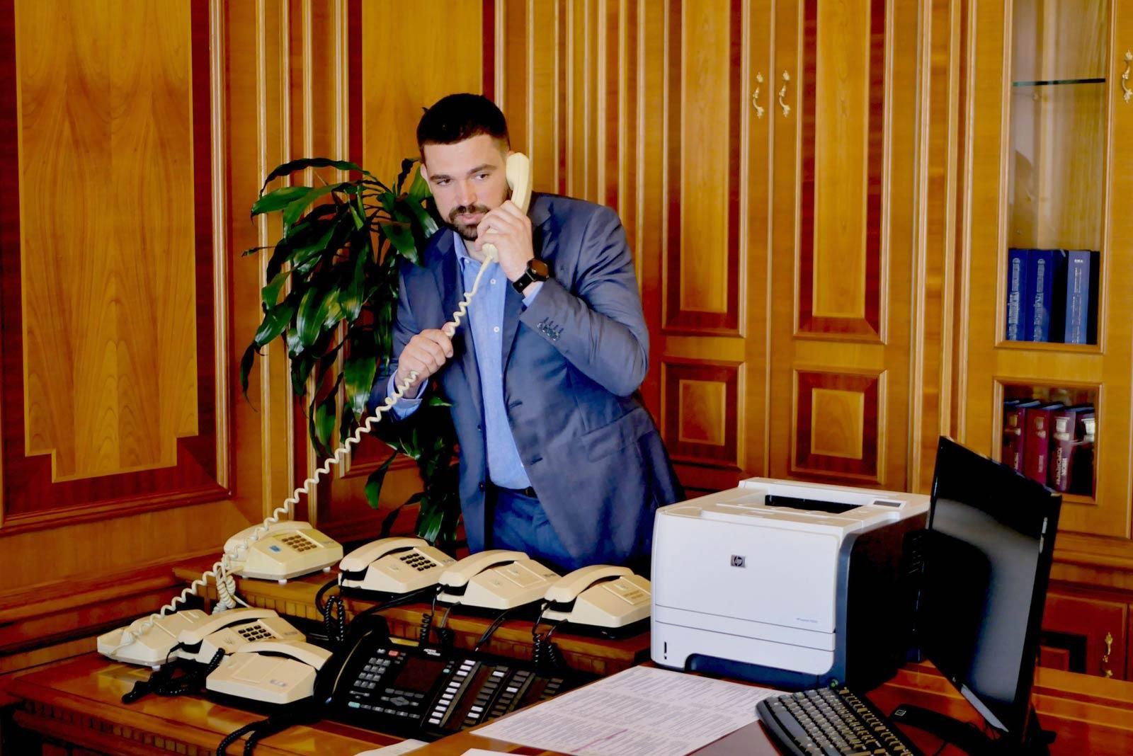 Слишком мягкий: в Офисе Президента объяснили увольнение Трофимова Слишком мягкий: в Офисе Президента объяснили увольнение Трофимова