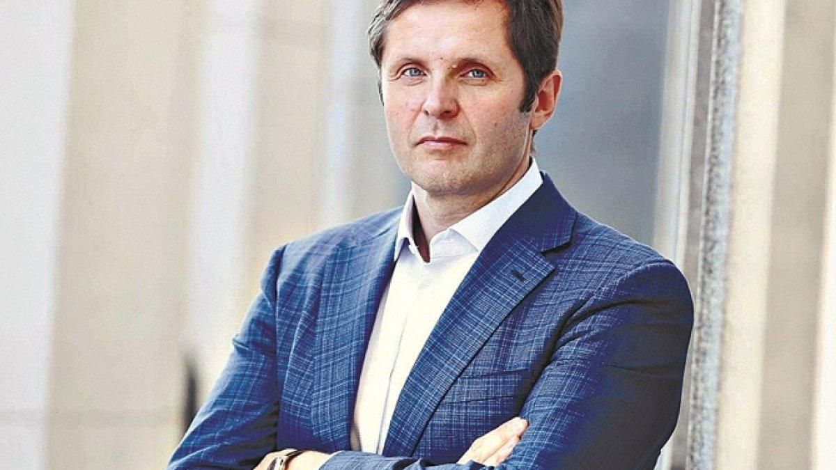 Слуга народа Холодов гулял на свадьбе пасынка Медведчука фото