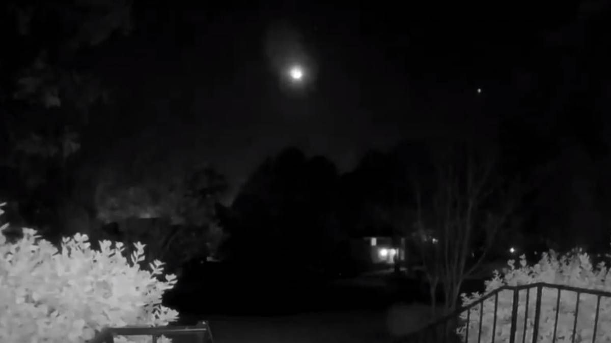 Метеорит в США, 31 жовтня 2020 – фото і відео з місця падіння Метеорит в США, 31 жовтня 2020 – фото і відео з місця падіння