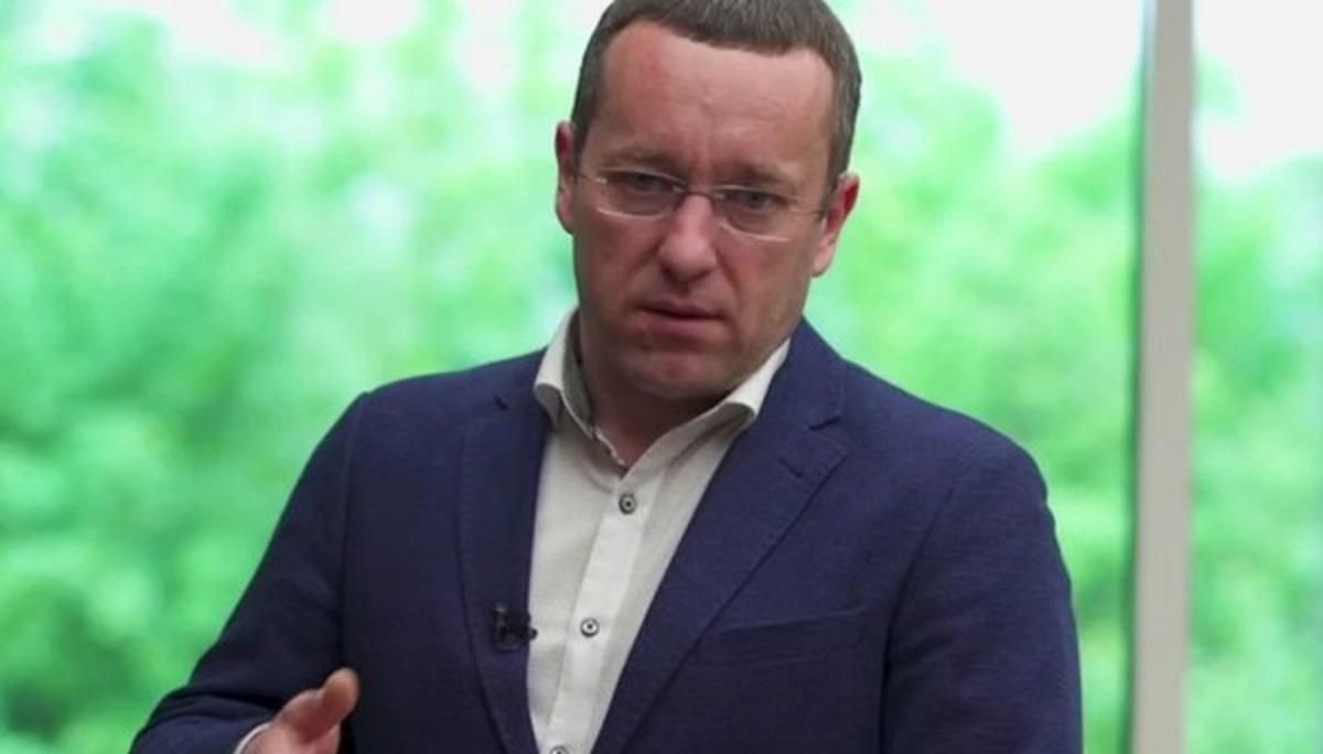 Табачные поправки "Слуги" Петруняка: забота о бюджете или новая ценовая война на рынке Табачные поправки "Слуги" Петруняка: забота о бюджете или новая ценовая война на рынке