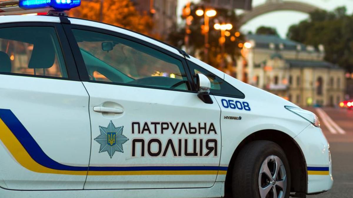 У Києві дівчина втекла від ґвалтівника: її врятували патрульні