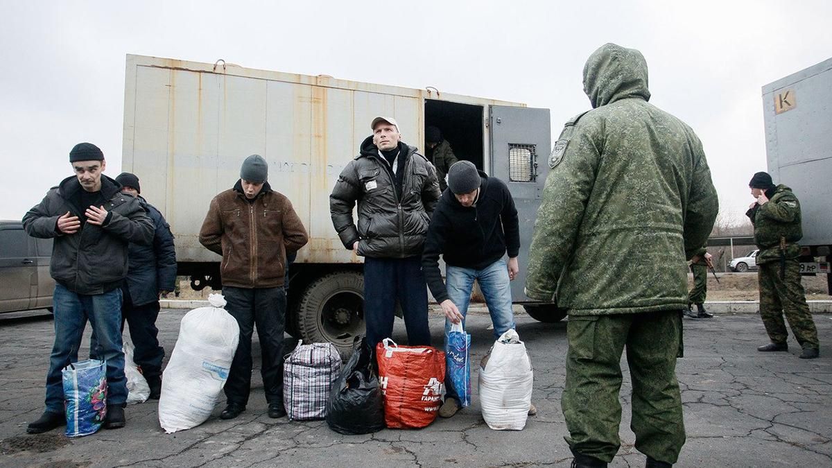 Бывшим узникам Кремля выплатили более 2 миллионов гривен