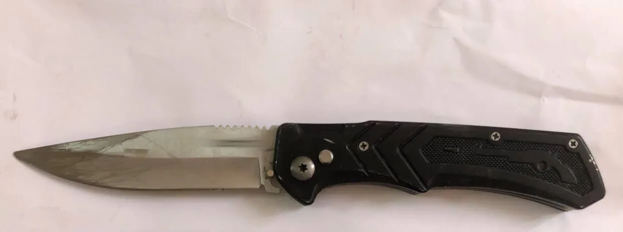 Ніж, з яким затримали нападника / Фото Нацполіції Ніж, з яким затримали нападника / Фото Нацполіції