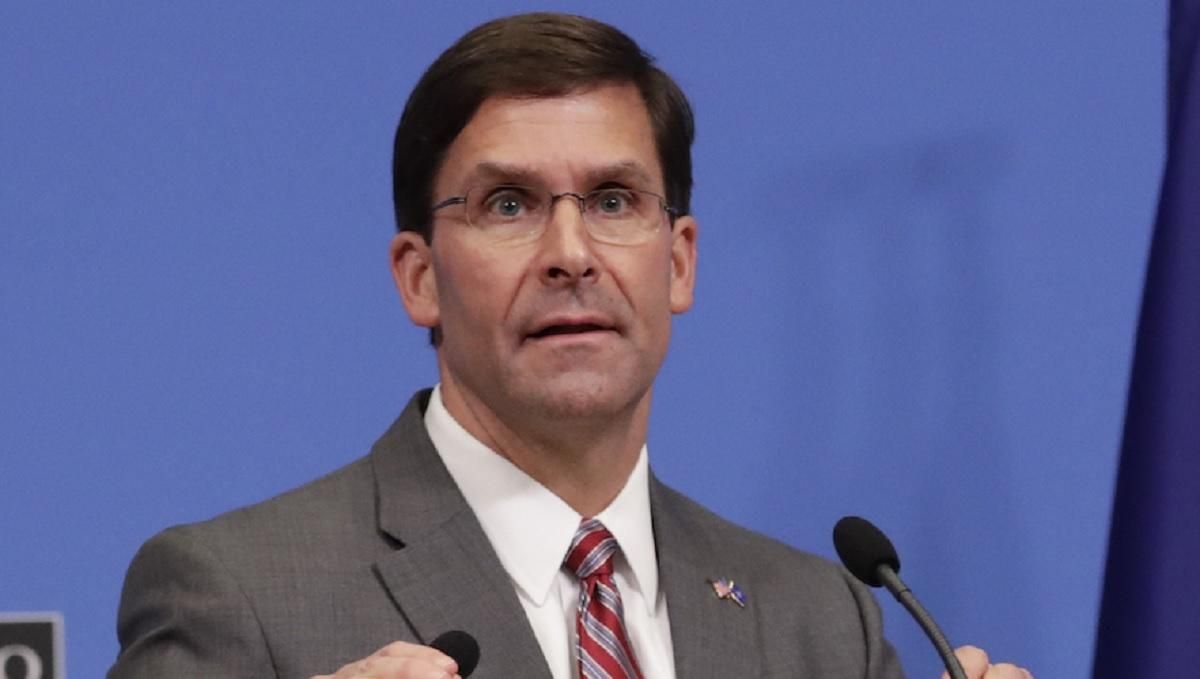 Трамп звільнив міністра оборони США Еспера: хто став новим Трамп звільнив міністра оборони США Еспера: хто став новим