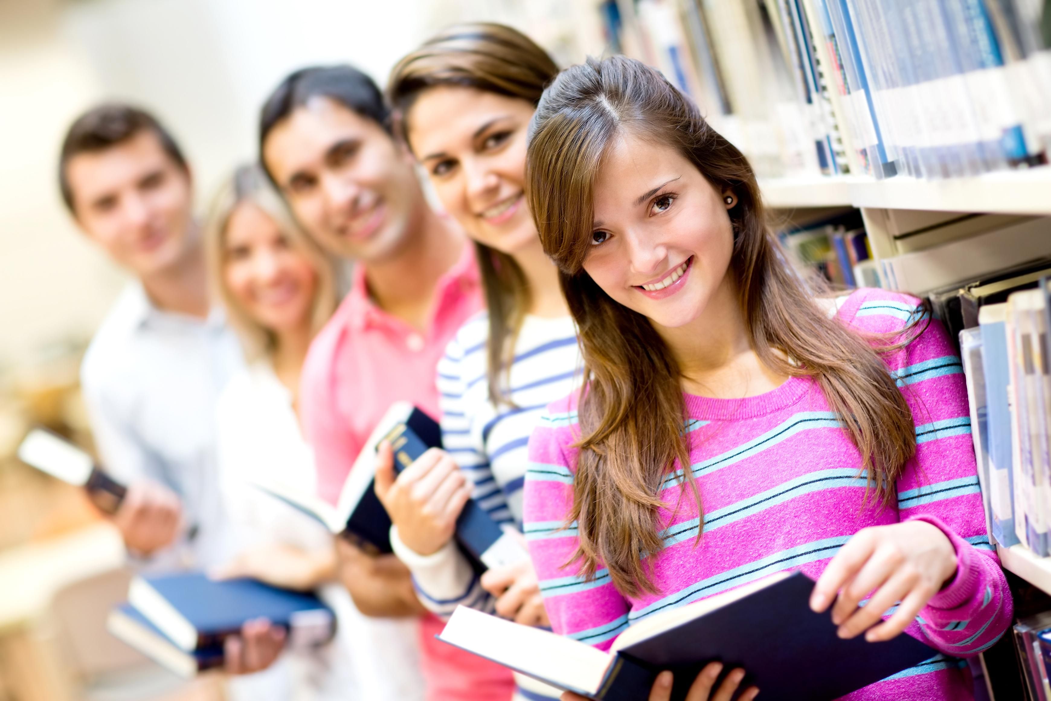 Более 100 000 абитуриентов зачислили в учреждения профобразования 2020 Более 100 000 абитуриентов зачислили в учреждения профобразования 2020