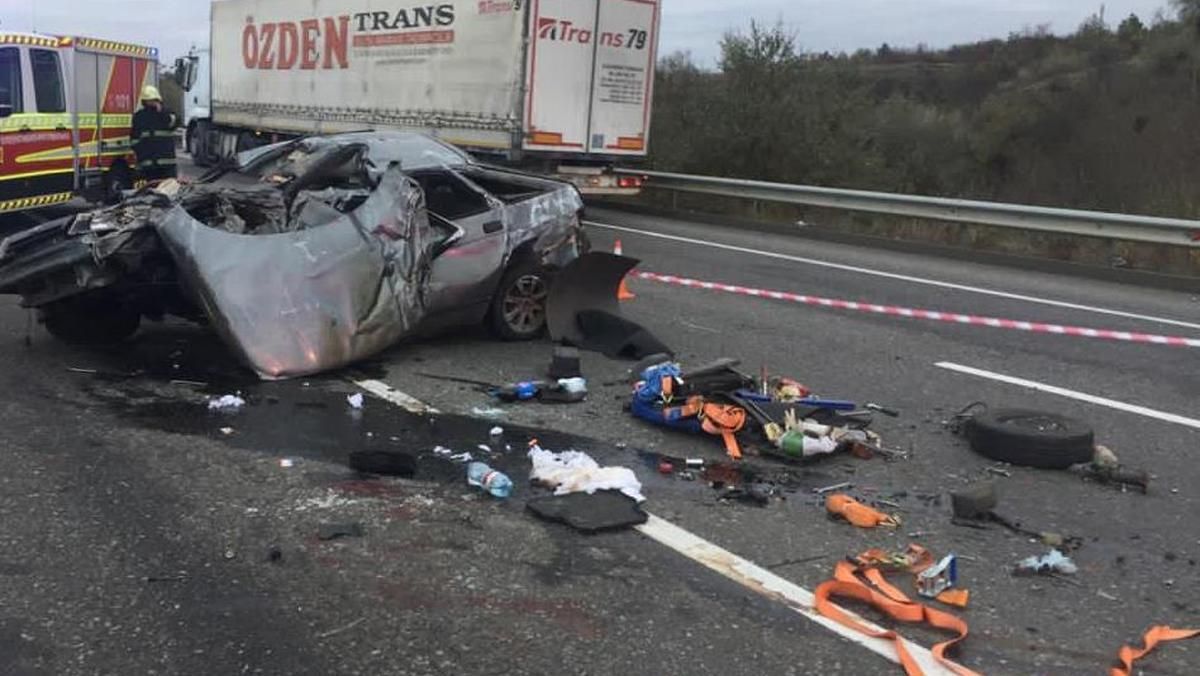 На трассе Киев - Одесса произошло ужасное ДТП с погибшими На трассе Киев - Одесса произошло ужасное ДТП с погибшими