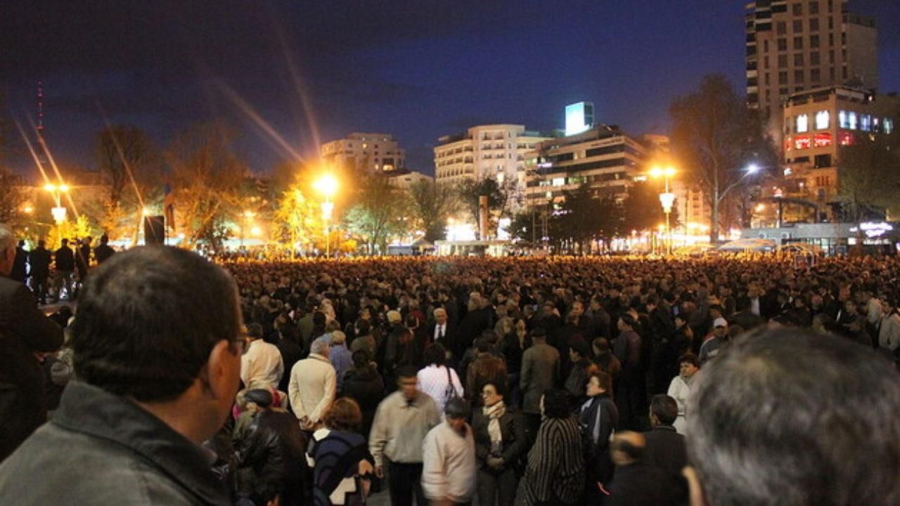 Протесты в Армении 10 ноября 2020: видео