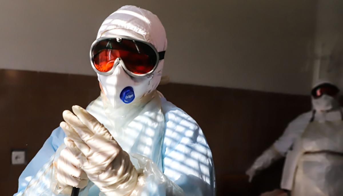 У Дніпрі від COVID-19 помер головний лікар: медиків ізолювали У Дніпрі від COVID-19 помер головний лікар: медиків ізолювали