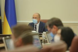 Карантин выходного дня: Шмыгаль обещает, что правительство "подставит плечо" предпринимателям