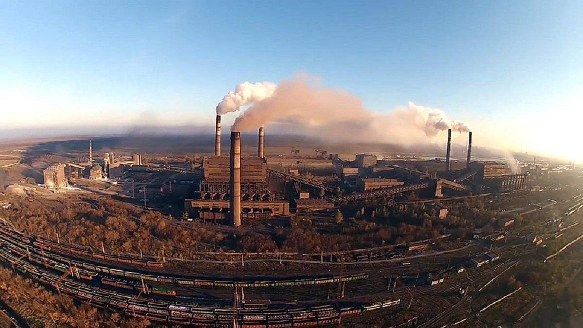 Комбінат Ілліча в Маріуполі в рази знизив шкідливі викиди в атмосферу, – міністр екології Комбінат Ілліча в Маріуполі в рази знизив шкідливі викиди в атмосферу, – міністр екології