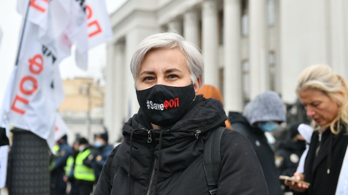 В Киеве предприниматели перекрыли Грушевского: какие у них требования В Киеве предприниматели перекрыли Грушевского: какие у них требования