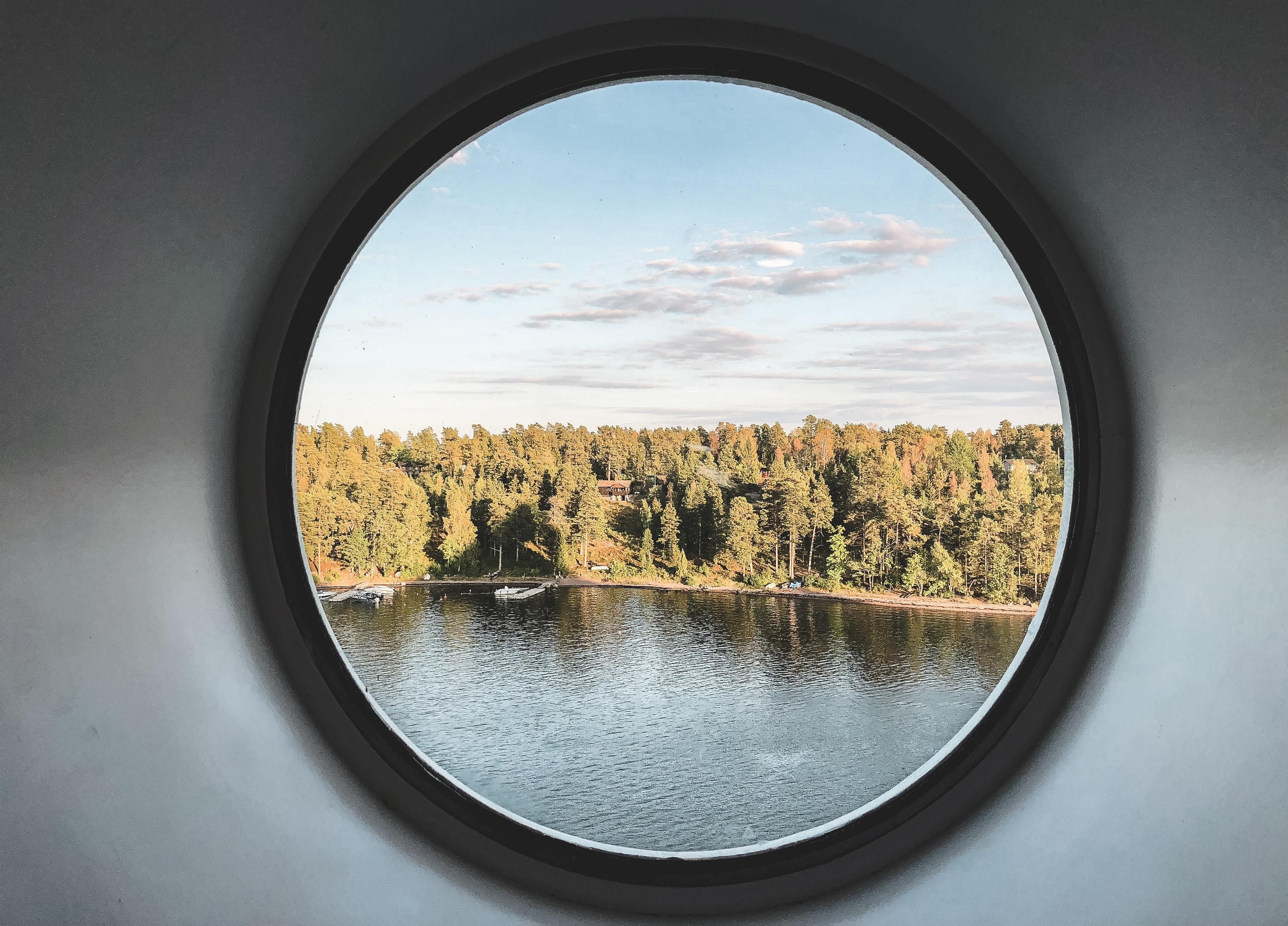 Умное энергосберегающее окно создали ученые из воды и гидрогеля Умное энергосберегающее окно создали ученые из воды и гидрогеля