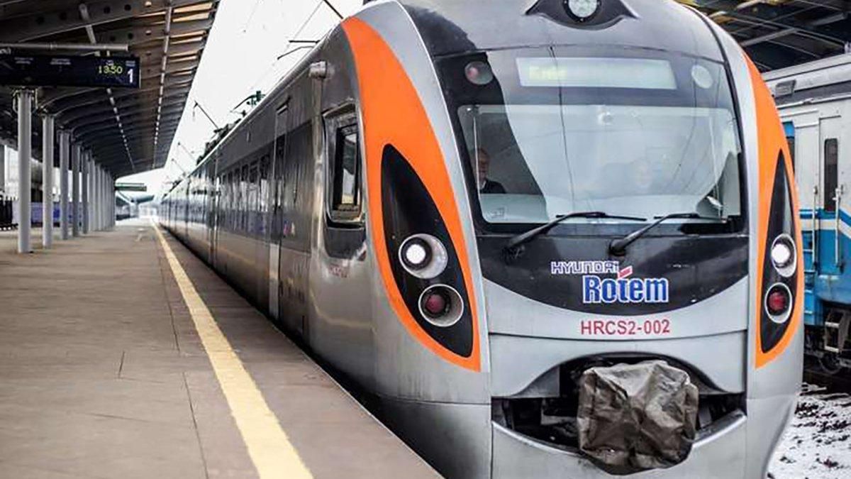 Укрзализныця 18.11.2020 запускает еще один скоростной поезд Львов - Киев Укрзализныця 18.11.2020 запускает еще один скоростной поезд Львов - Киев