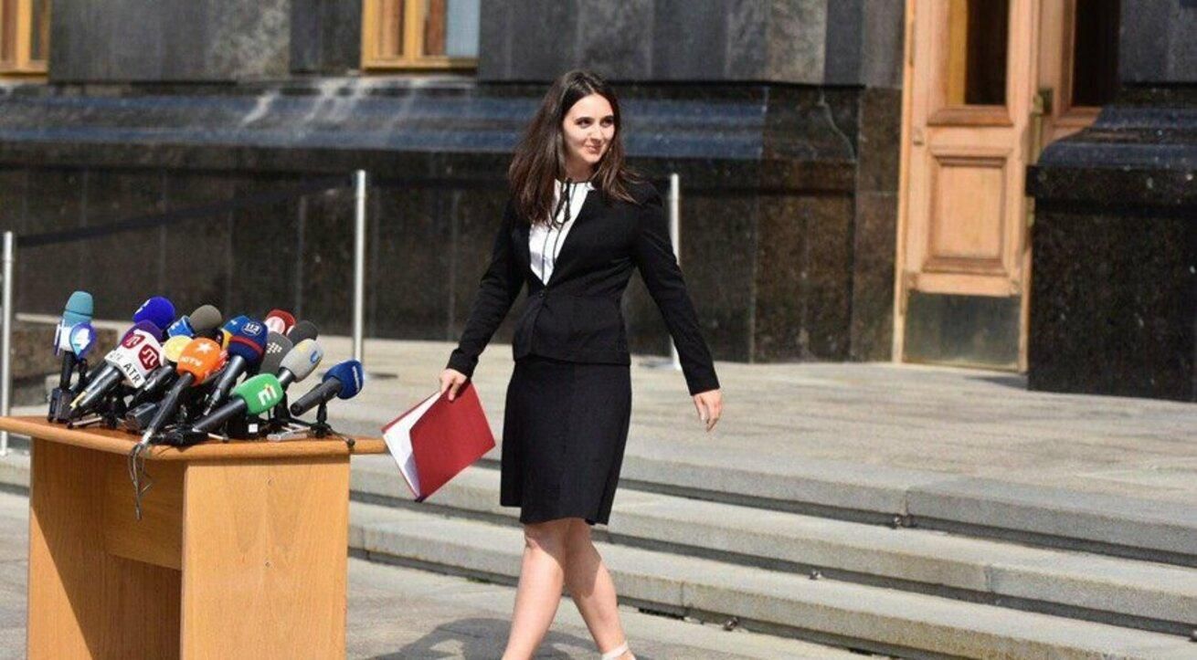 Юлия Мендель опровергла, что больна коронавирусом Юлия Мендель опровергла, что больна коронавирусом