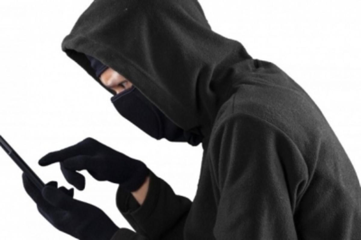 Телефонував до пенсіонерів й виманював гроші: у Львові засудили шахрая Телефонував до пенсіонерів й виманював гроші: у Львові засудили шахрая