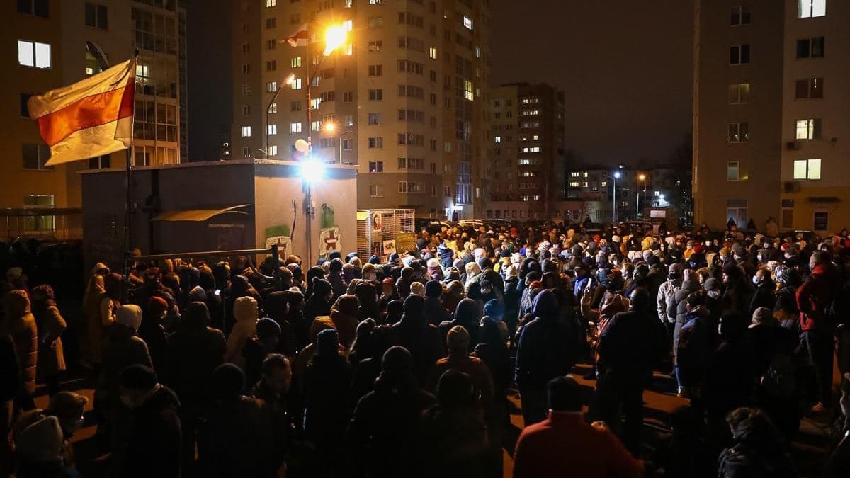 В Минске - протесты после смерти парня, которого избили: видео