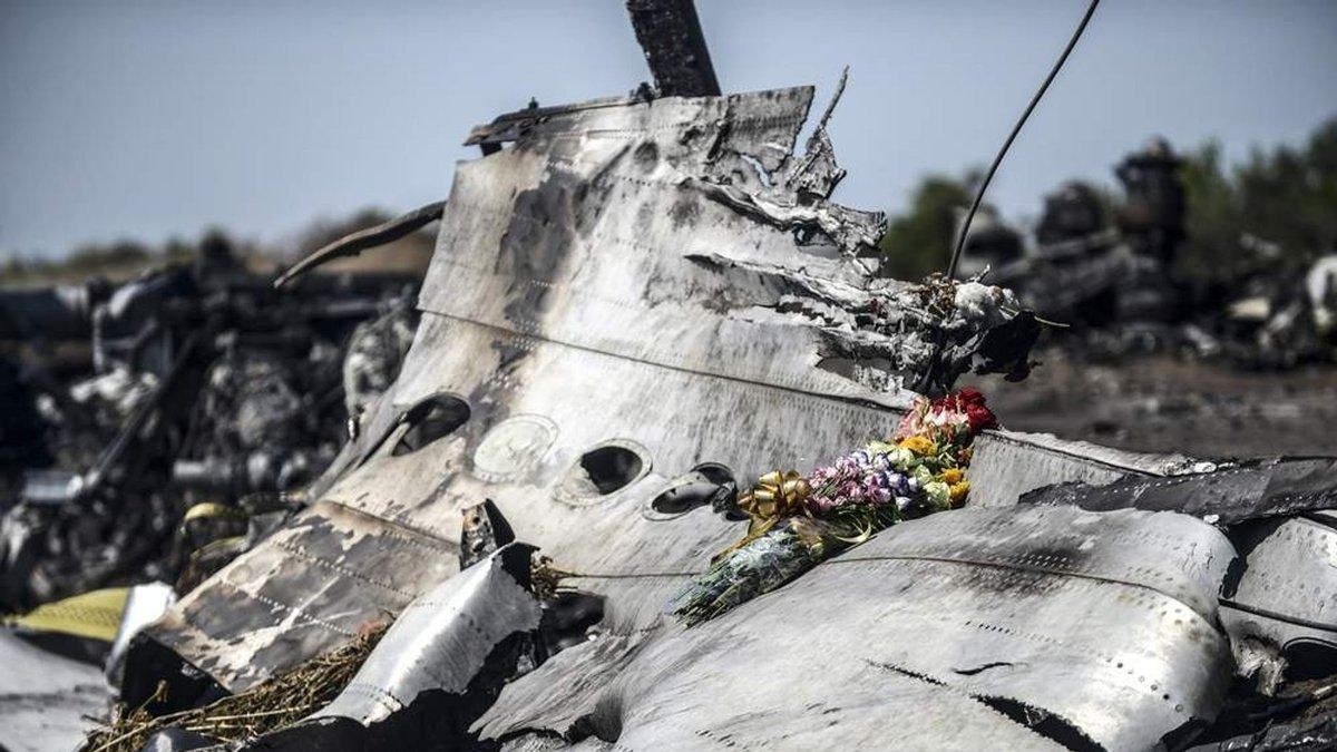 Російська розвідка сприяла поширенню фейків про катастрофу МН17 Російська розвідка сприяла поширенню фейків про катастрофу МН17