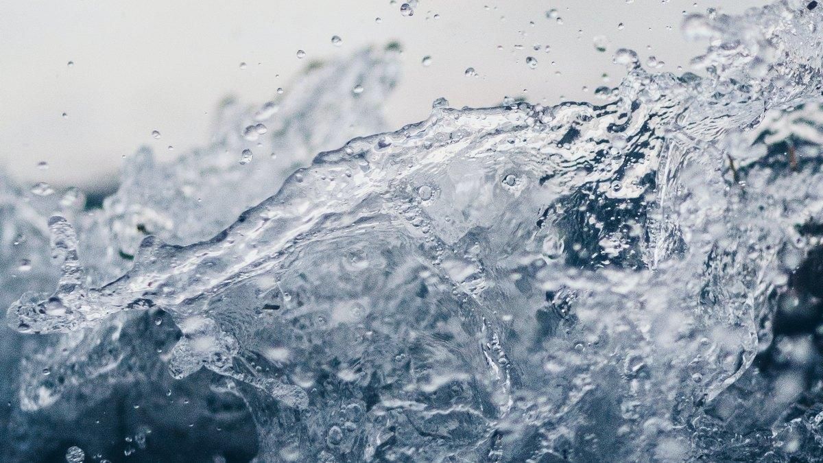 Світло допоможе ефективніше опріснювати воду Світло допоможе ефективніше опріснювати воду