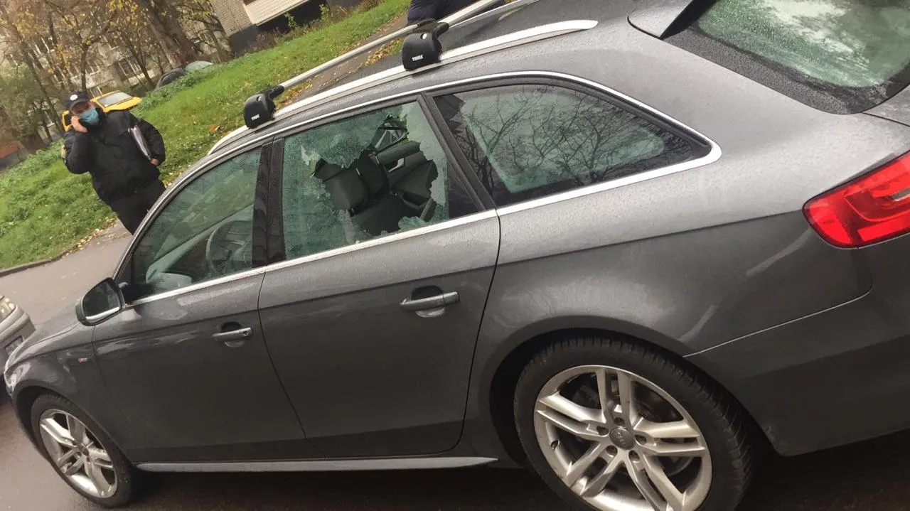 Обікрав машину й знову сидітиме: у Львові затримали злодія, який місяць тому вийшов з в'язниці Обікрав машину й знову сидітиме: у Львові затримали злодія, який місяць тому вийшов з в'язниці