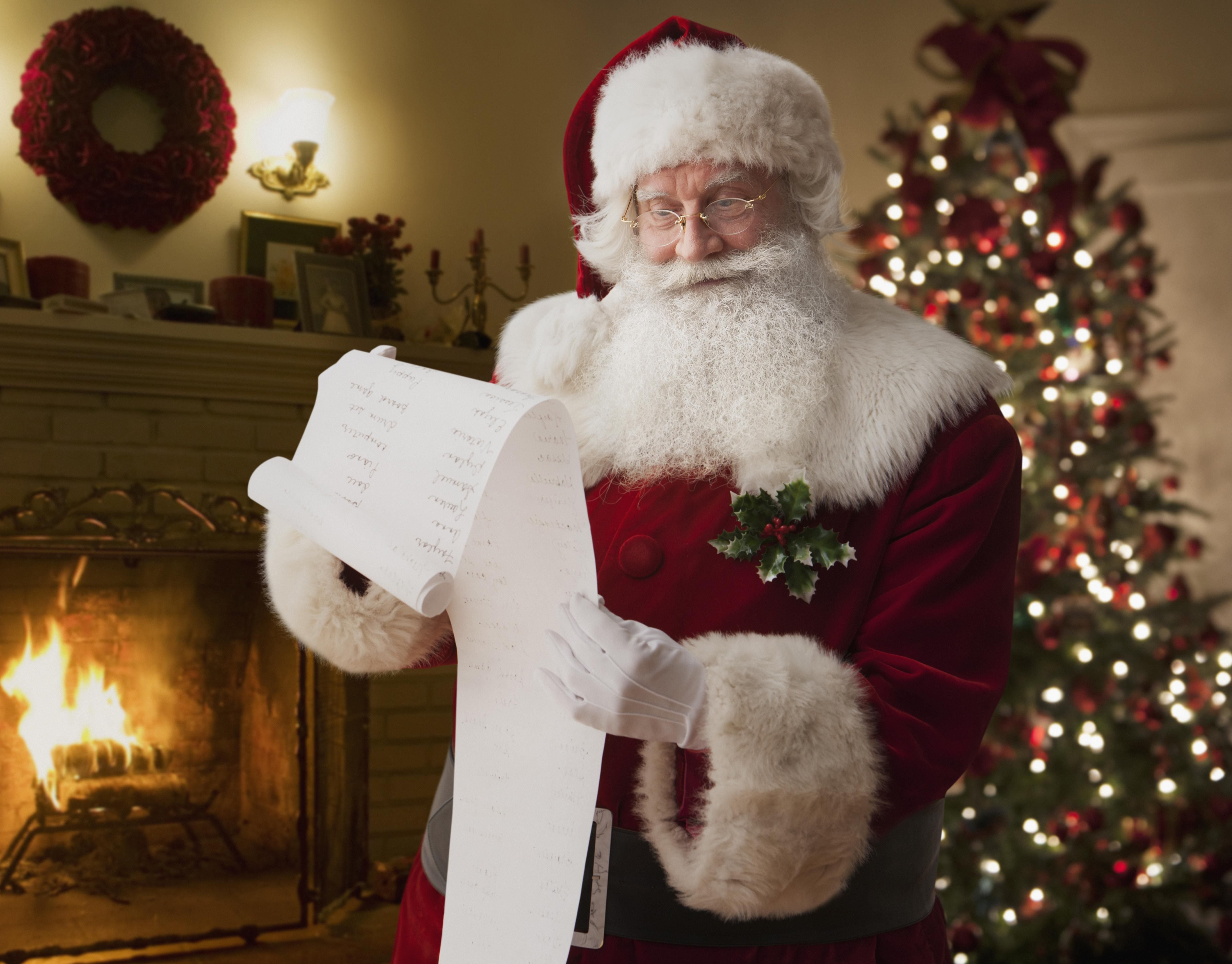 Різдву бути: Санта-Клаус отримав дозвіл на міжнародні подорожі 