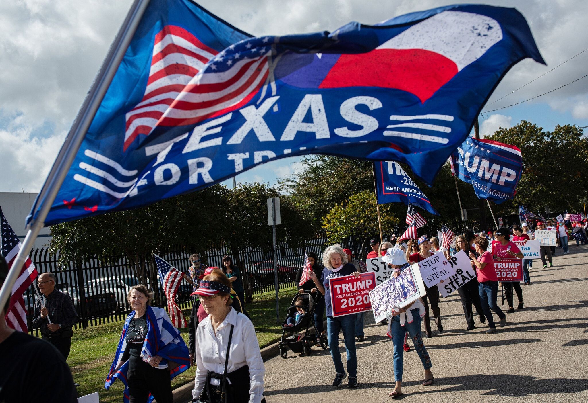 Марш миллионов в поддержку Трампа в США 14.11.2020: фото, видео Марш миллионов в поддержку Трампа в США 14.11.2020: фото, видео