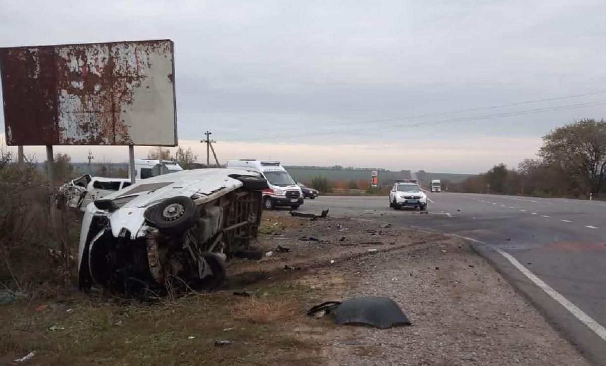 ДТП на трассе Одесса - Рени 15.11.2020: есть жертвы - фото ДТП на трассе Одесса - Рени 15.11.2020: есть жертвы - фото