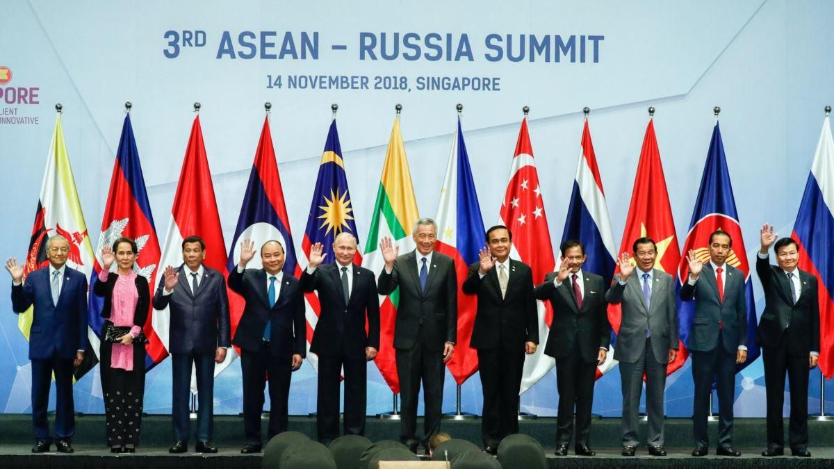 Країни АСЕАН підписали найбільшу у світі угоду про вільну торгівлю