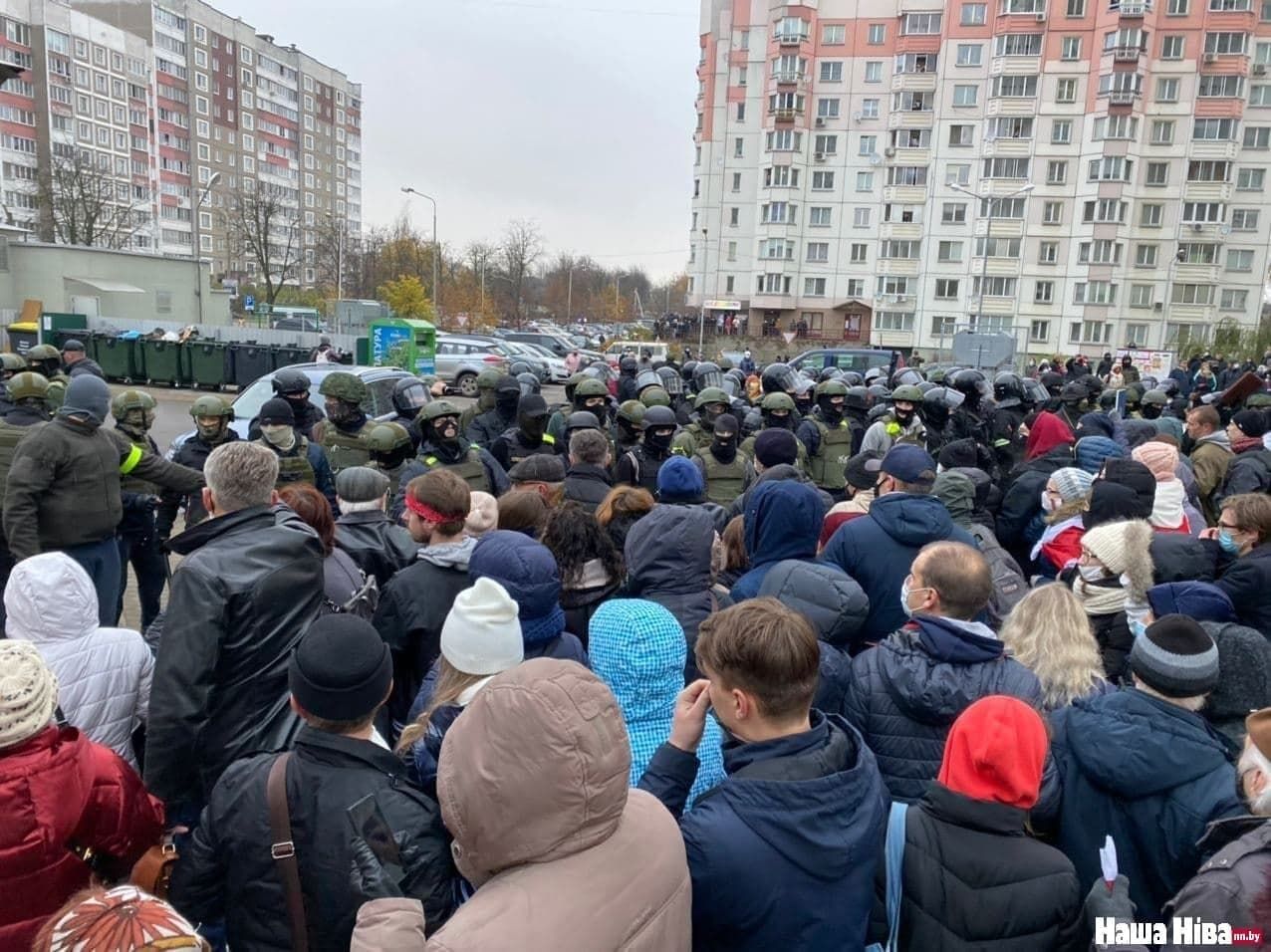 У Білорусі силовики затримують дітей 15 листопада 2020: відео У Білорусі силовики затримують дітей 15 листопада 2020: відео