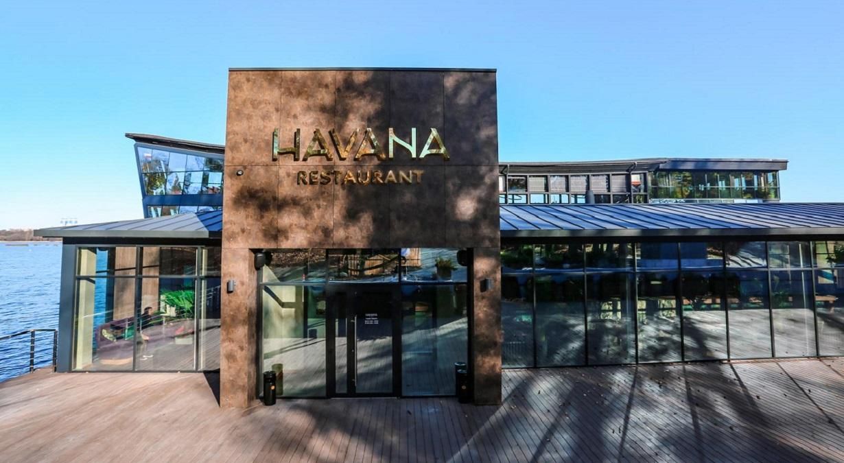 Поліція штурмувала ресторан Гавана в Києві через карантин: відео Поліція штурмувала ресторан Гавана в Києві через карантин: відео