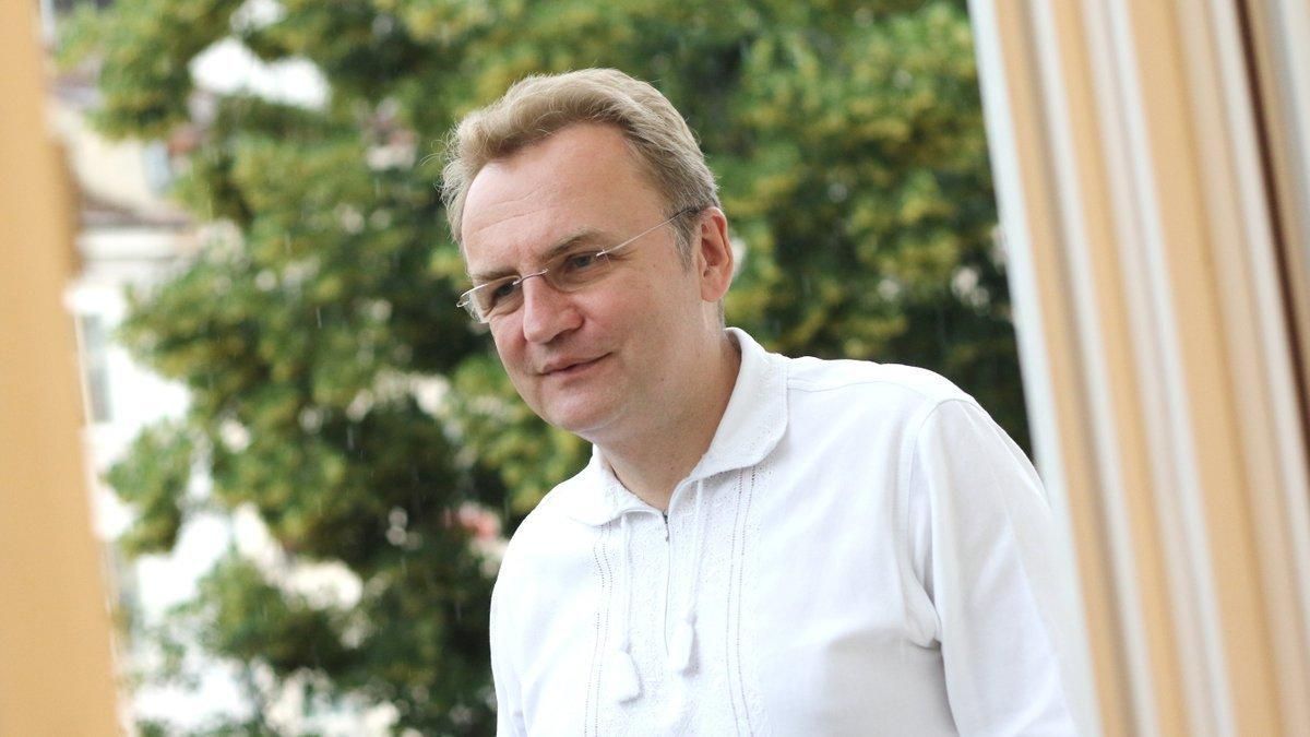 Садовый: Кабмин должен пересмотреть решение о карантине выходного дня Садовый: Кабмин должен пересмотреть решение о карантине выходного дня