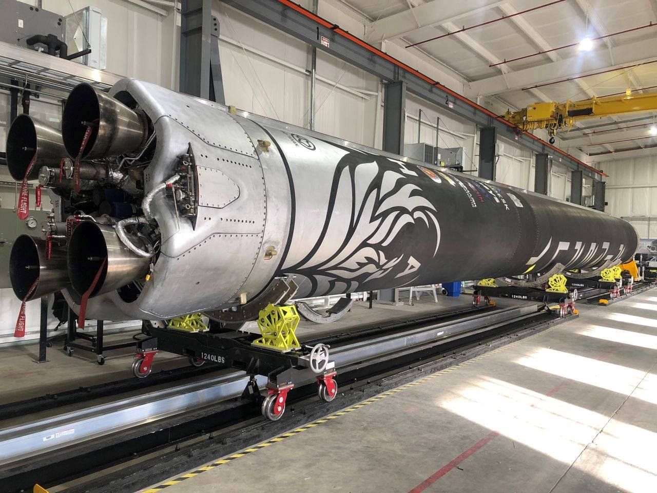 Україно-американську ракету Alpha доставили на стартову платформу Україно-американську ракету Alpha доставили на стартову платформу