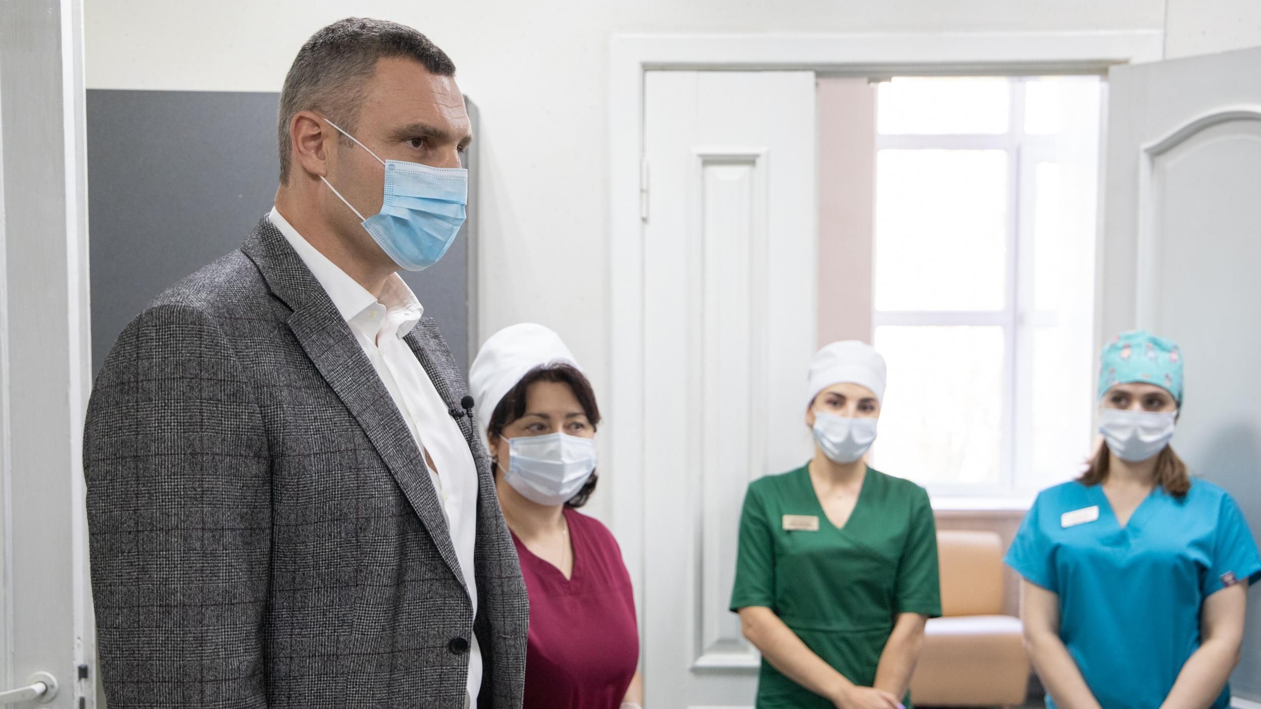 Київ не скасовуватиме карантин вихідного дня: Кличко пояснив чому Київ не скасовуватиме карантин вихідного дня: Кличко пояснив чому